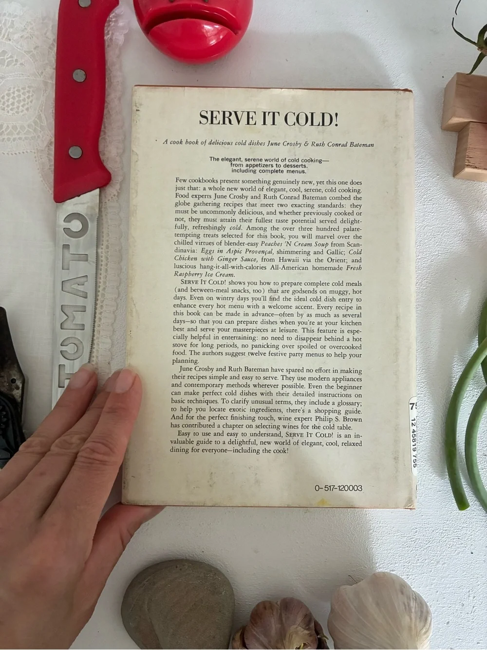 Tomato Cooking Around the World by - Red Cover Cookbook